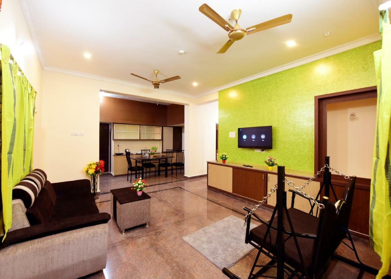 Sree Service Apartments 蒂鲁帕蒂 外观 照片